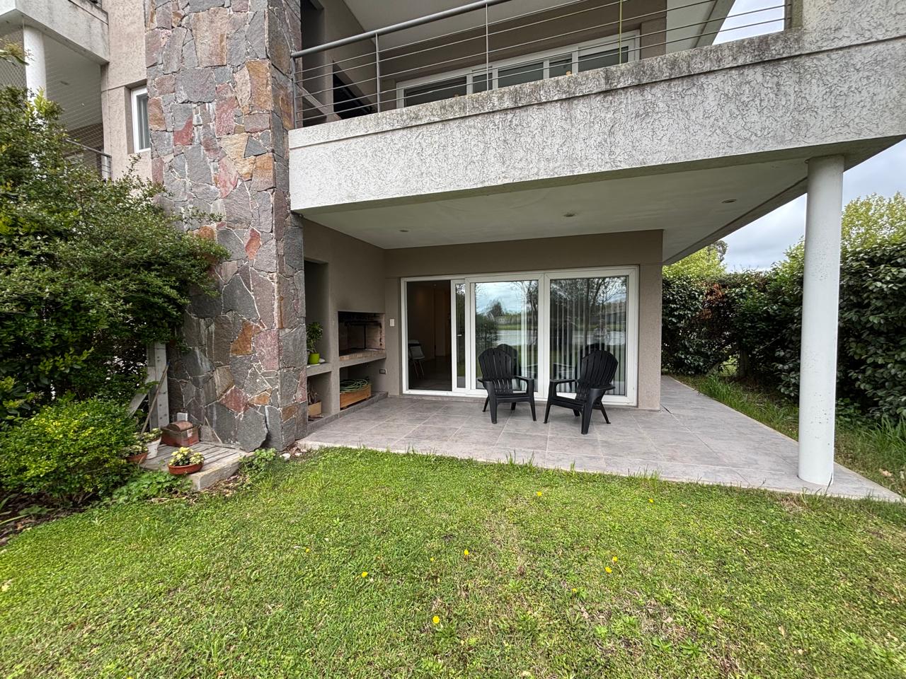 Departamento en Venta en Brandsen