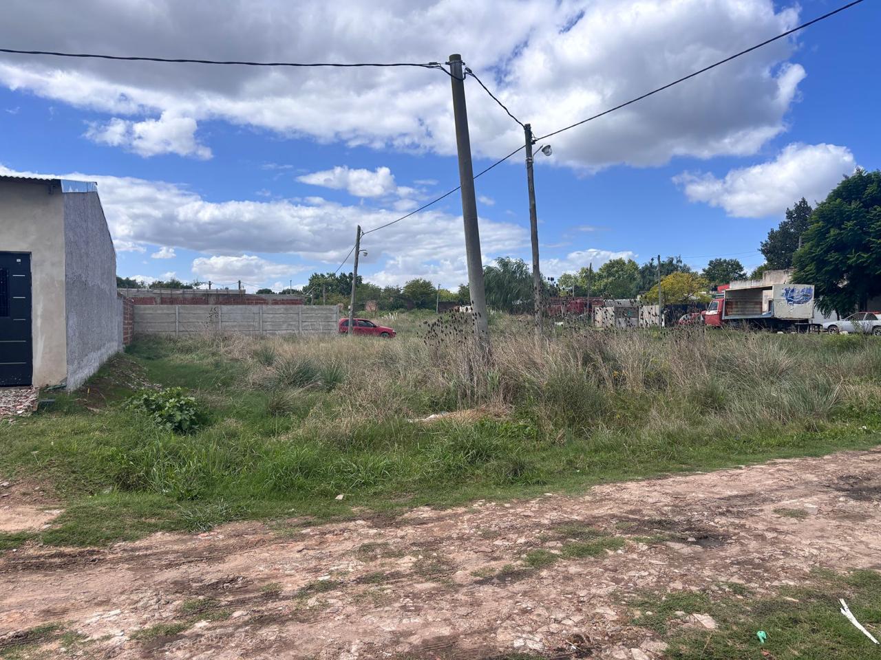 Terrenos y Lotes en Venta en Melchor Romero