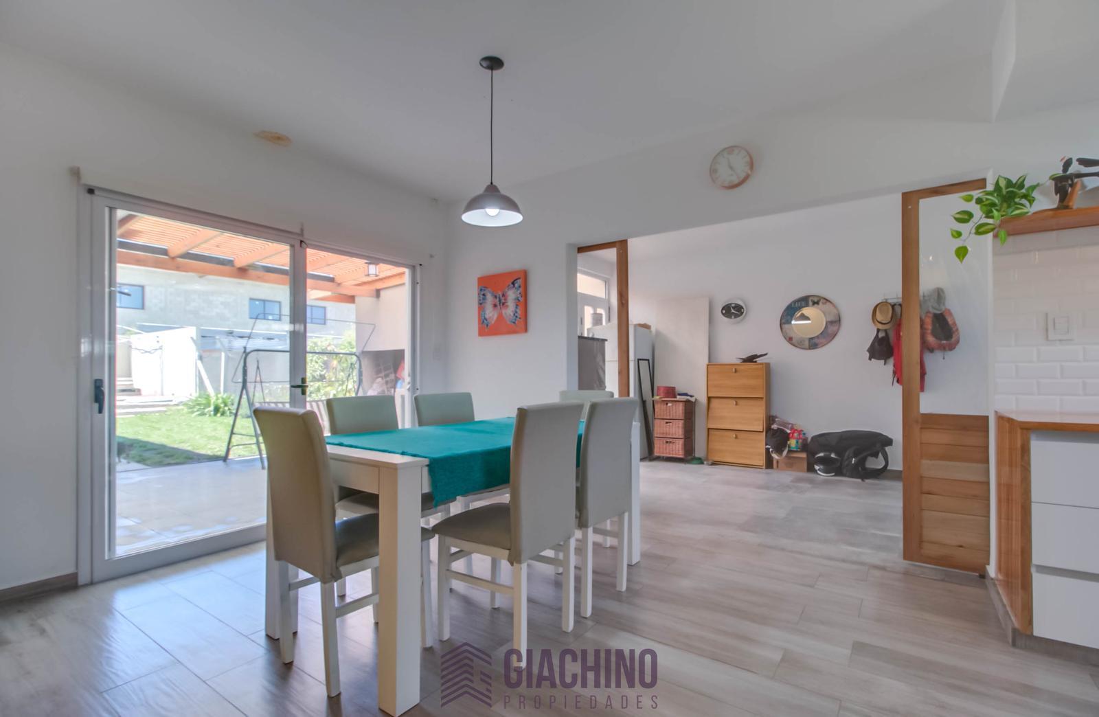 Casa en Barrio Cerrado en Venta en Olmos, Lisandro ,ap.