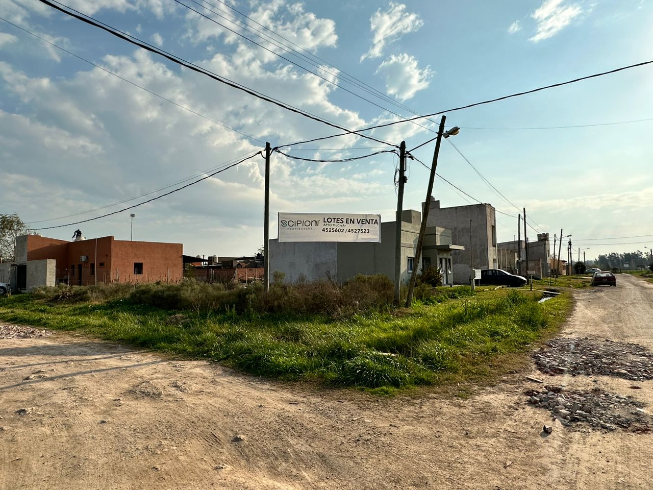 Terrenos y Lotes en Venta en Arana
